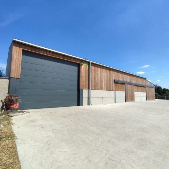 Construction hall agricole Benonchamps architecte Valérie Kaiser