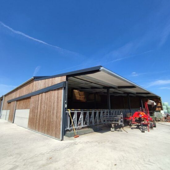 Construction hall agricole Benonchamps architecte Valérie Kaiser