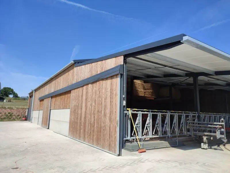 Construction hall agricole Benonchamps architecte Valérie Kaiser