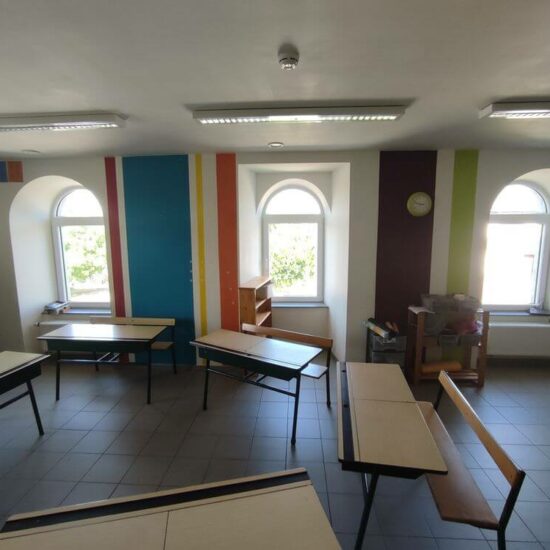 Rénovation école de Bourcy salle de cours Architecte Kaiser Valérie